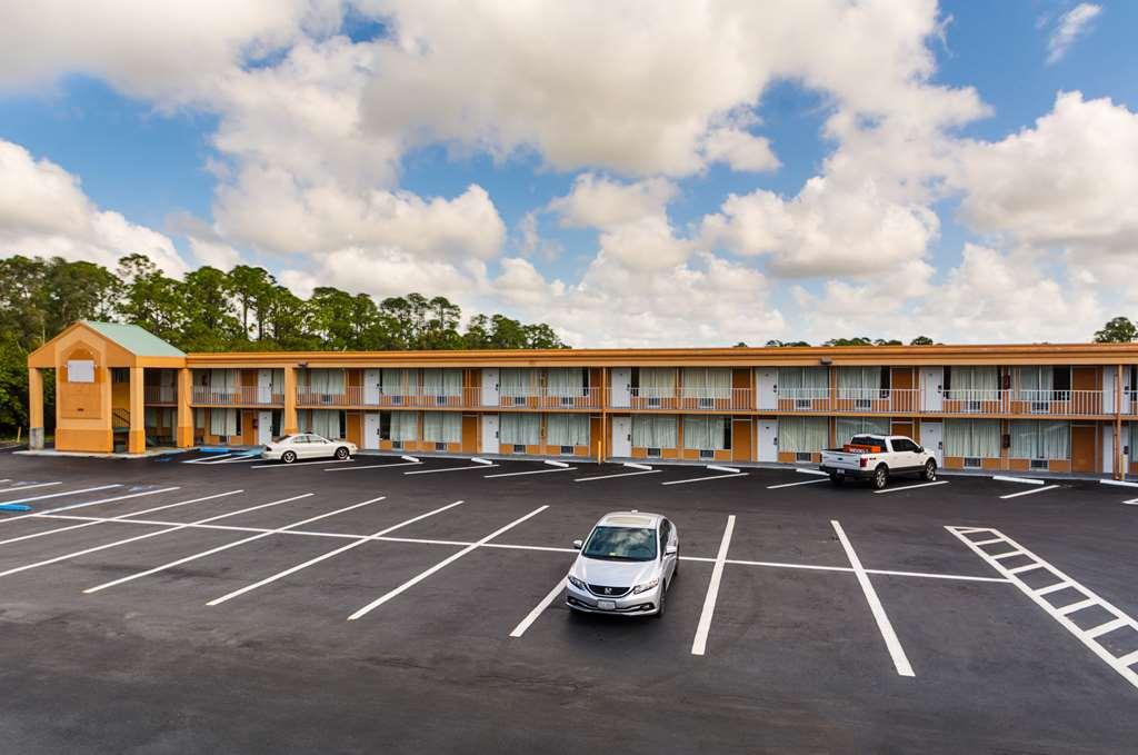 Red Roof Inn Vero Beach - I-95 Eksteriør billede
